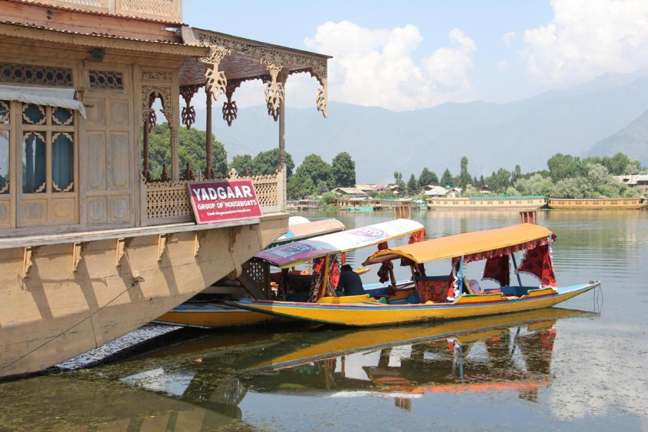 Yadgaar Houseboats Hotel Srīnagar Kültér fotó